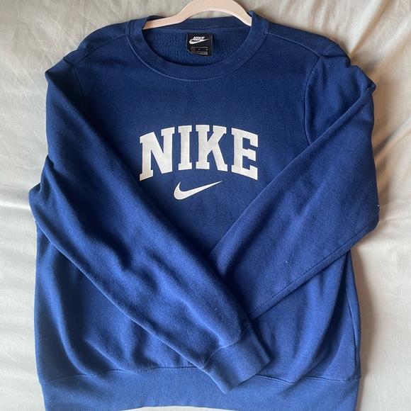 Nike Sweatshirt - Picture 3 of 3